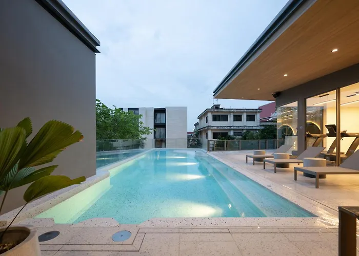 Hotel The Moment 4*